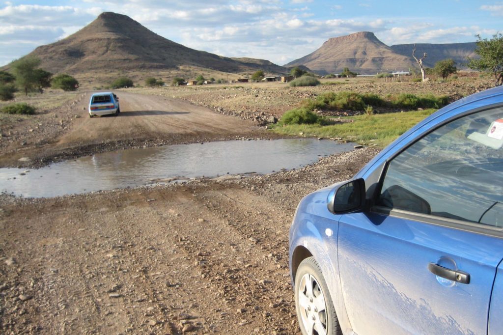80% gravelwegen in Namibië, niet ideaal met een gewone auto
