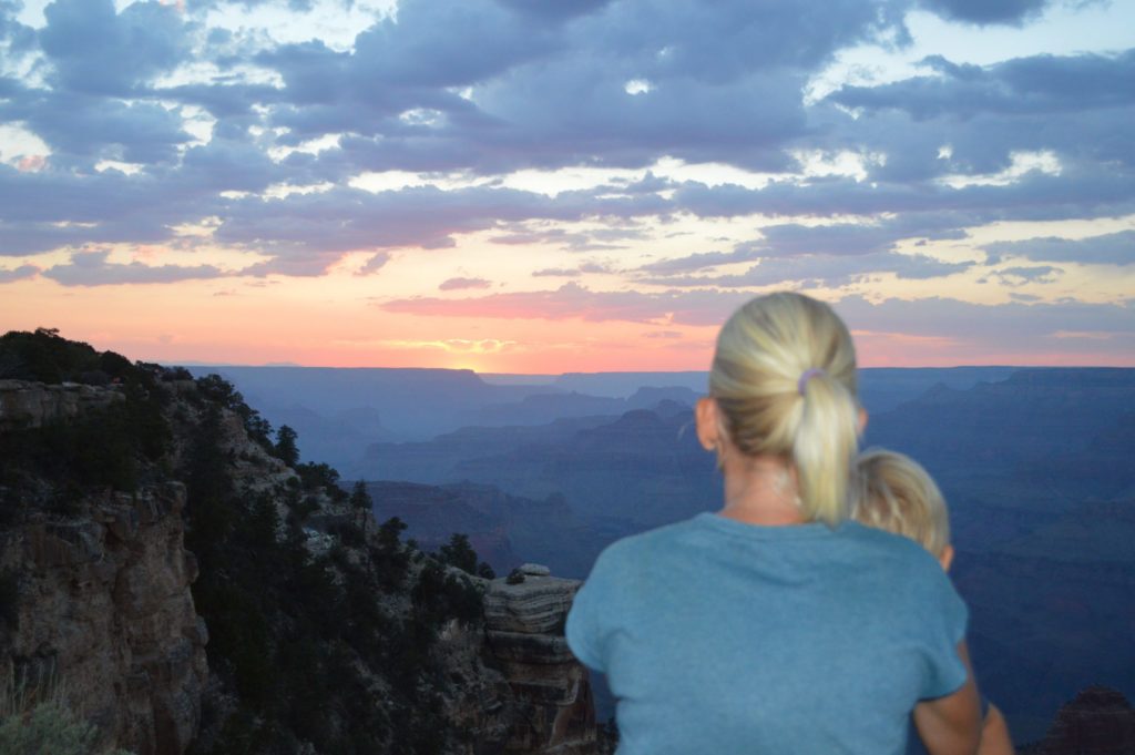 Zonsondergang bij de Grand Canyon