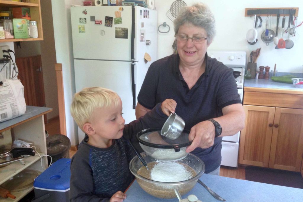 Cake bakken met Oma Cathy