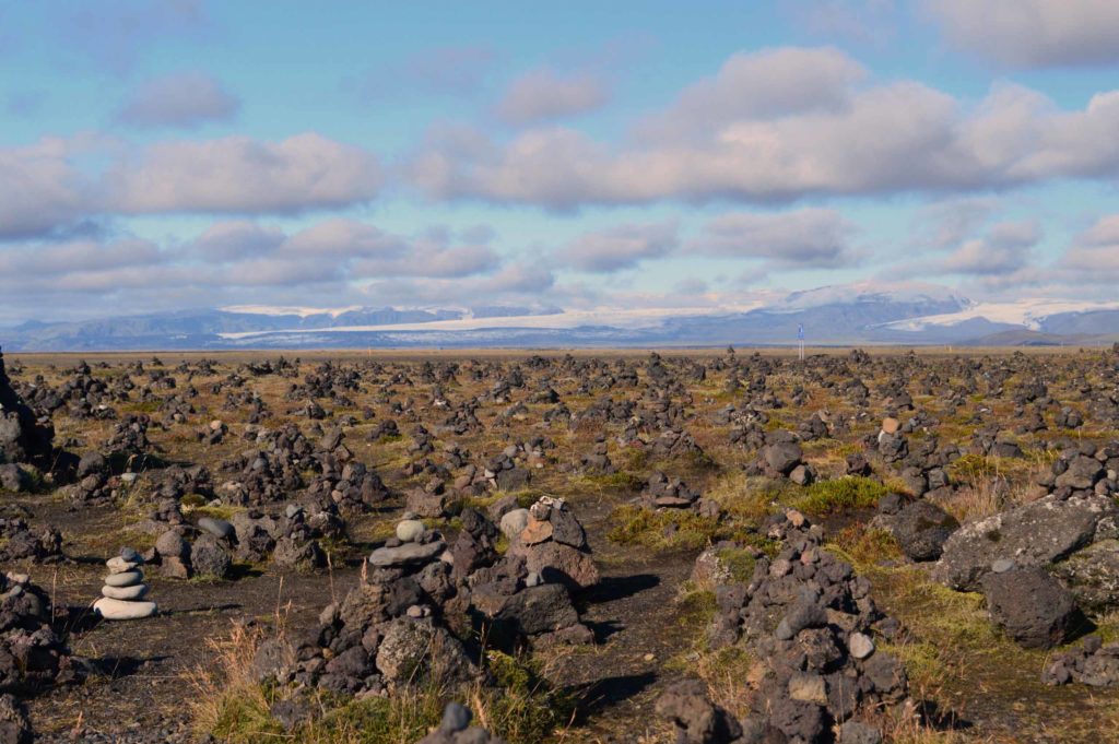 Het landschap bij Vik is indrukwekkend, net als heel IJsland eigenlijk.
