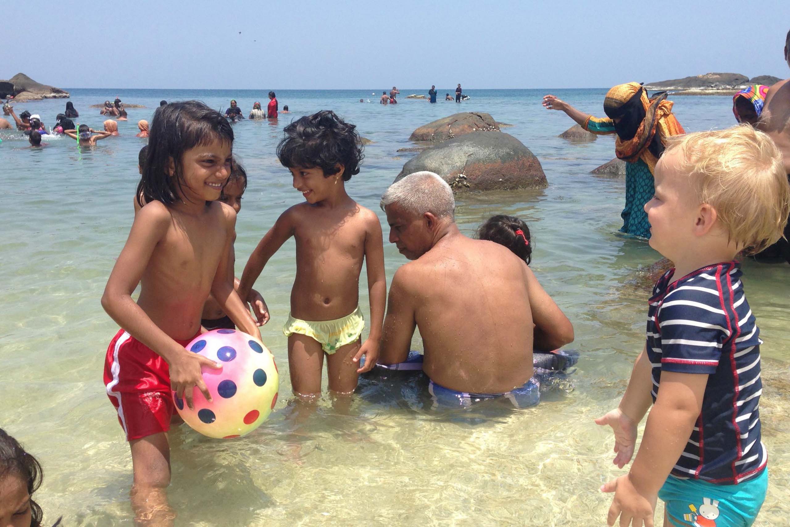 Contact is snel gelegd tijdens je Sri Lanka rondreis met kinderen