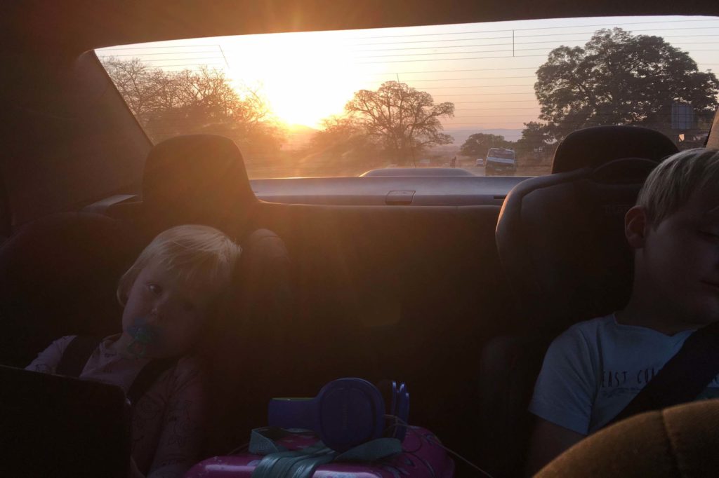 We huren een auto tijdens onze rondreis Zuid-Afrika met kinderen