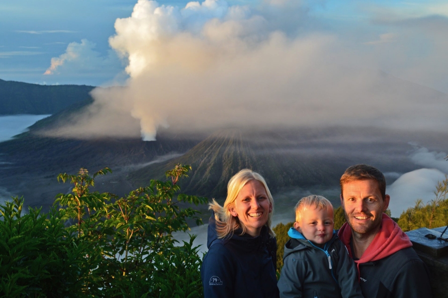 Bromo vulkaan met kinderen