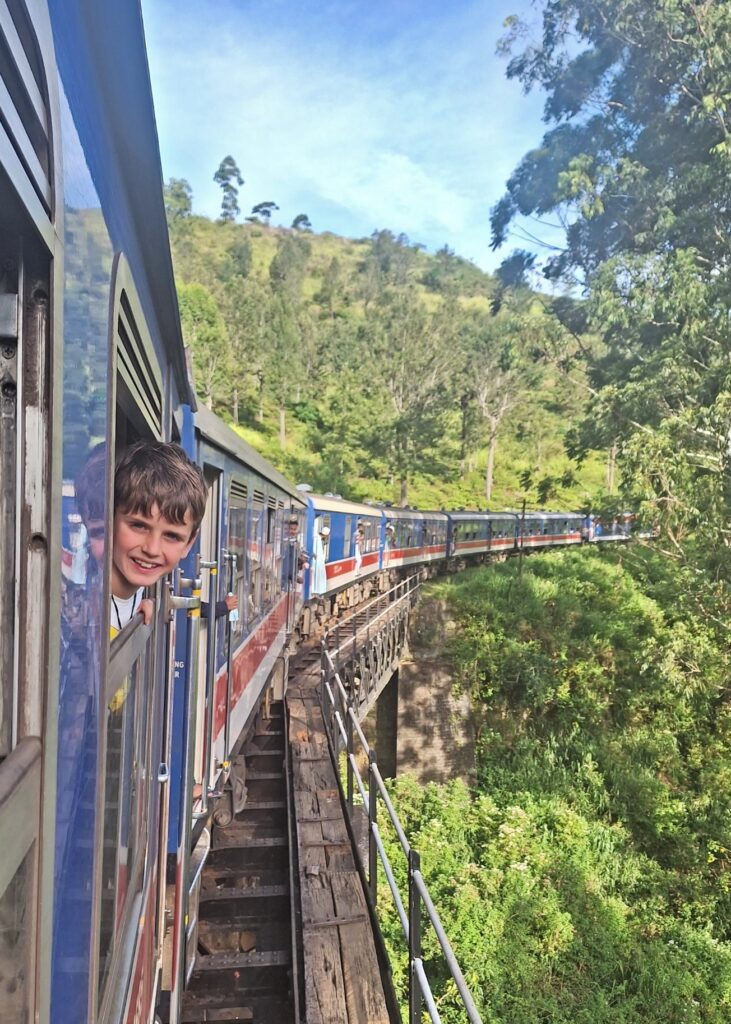 gezinsinterview: reizen met kinderen in Amerika en Azië. Met de trein door Sri Lanka